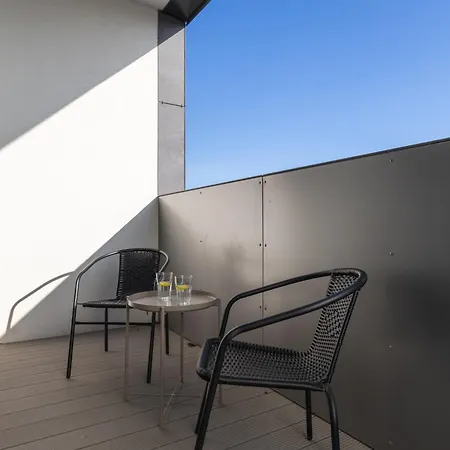 Hanza Tower 738 Apartment