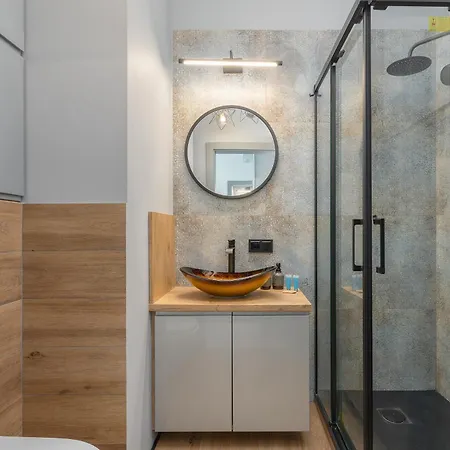 Hanza Tower 738 By Bookinghost Щецин