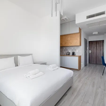 Apartment Hanza Tower 738 *