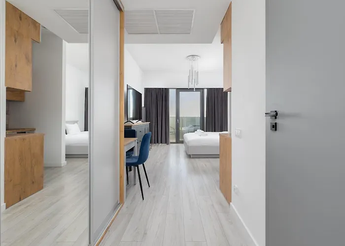 Hanza Tower 738 By Bookinghost Apartment