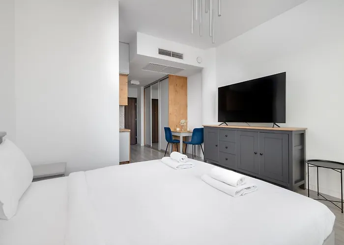 Hanza Tower 738 By Bookinghost Apartment