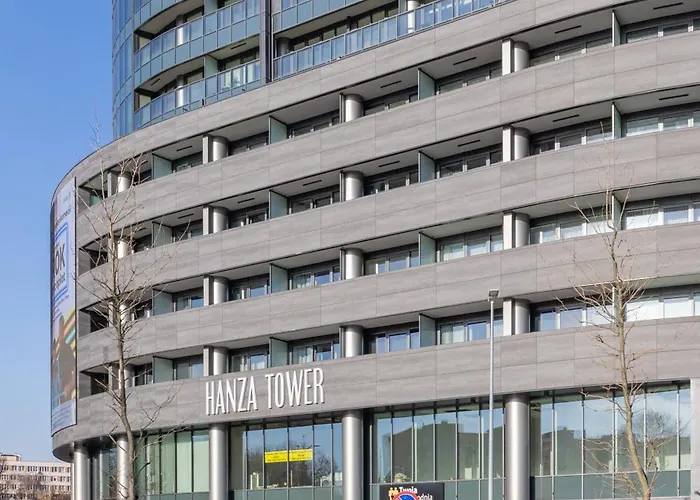 Hanza Tower 738 By Bookinghost *